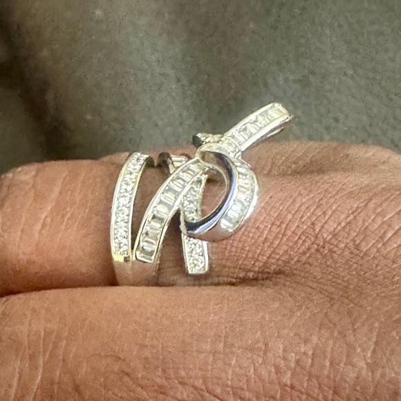 NWOT Costume Bow Ring: Size 7 - Picture 7 of 14